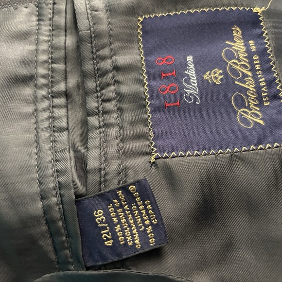 Brooks Brothers Made In ITALY 1818 Madison hand tailored two button suit 42L W34 - Picture 8 of 15